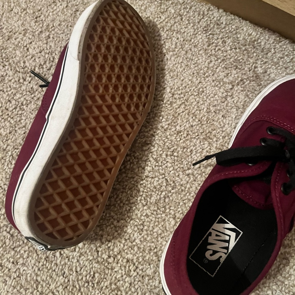Vans - Picture 4 of 5